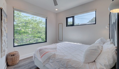 The Hive 101 King Suite Pet Friendly