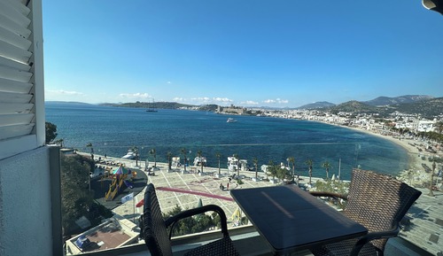 Deluxe Room with Balcony