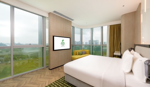 Suite, 1 King Bed (Outdoor Living Area)