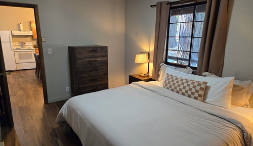 Deluxe Cabin, 2 Bedrooms, Mountain View