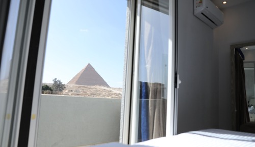 Deluxe Double Room With Panoramic Pyramids View