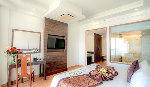 Premier Room, 1 King Bed, Ocean View