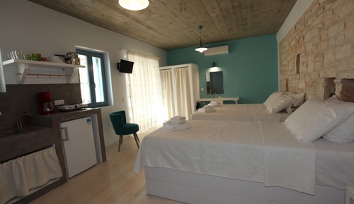 Premier Triple Room