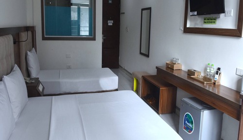 Triple Room