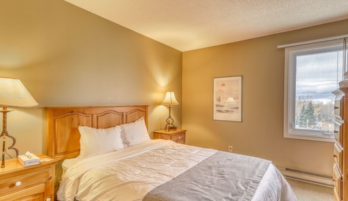 Condo, 3 Bedrooms