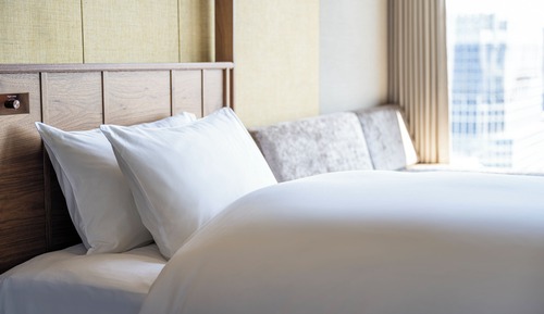 Deluxe King with Sofa Bed with Executive Bar Lounge Access - High Floor -  Non-Smoking