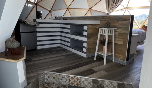 Premium Room, 1 King Bed, Mountain View