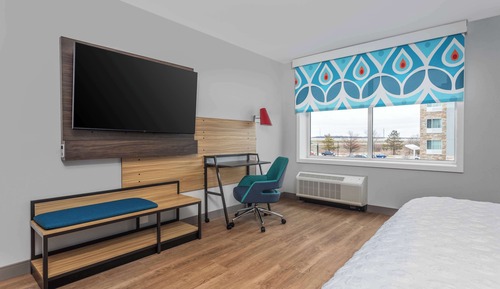 Room, 1 King Bed, Accessible (Hearing)