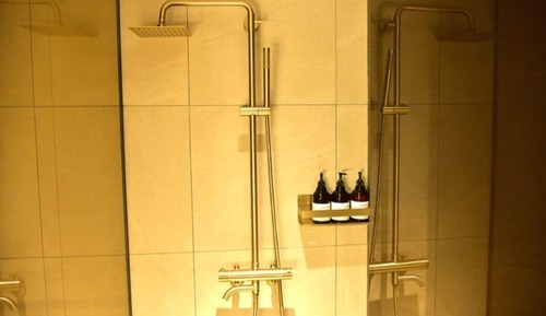 Superior Inside Family (no view)