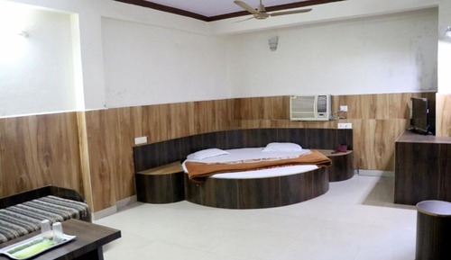 Deluxe Double Room, City View
