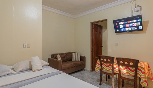 Standard Room, 1 Queen Bed, Refrigerator