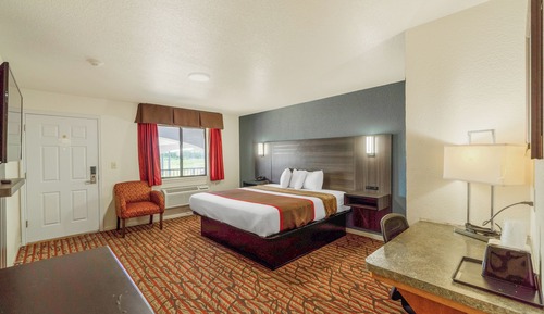 Standard Room, 1 King Bed, Non Smoking
