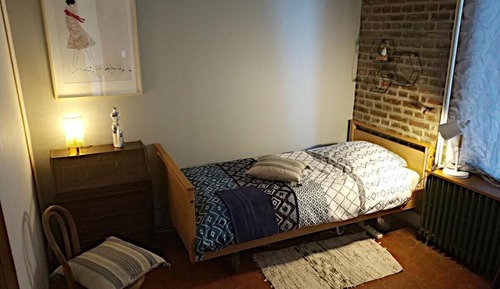Basic Single Room, Ensuite, Garden View (Chambre grise)