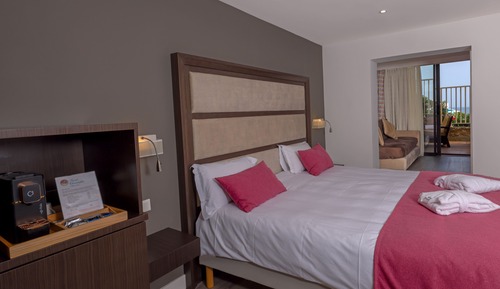 Superior Triple Room, Garden View