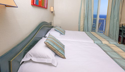 Standard Double Room, Partial Sea View