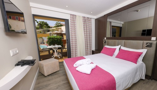 Superior Double Room, Garden View