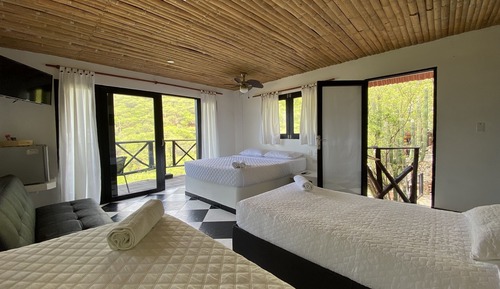 Family Room, Balcony