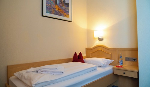 Standard Single Room