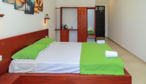 Basic Triple Room