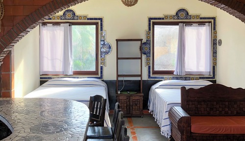 Oceanview Guesthouse, Angelito studio apartment