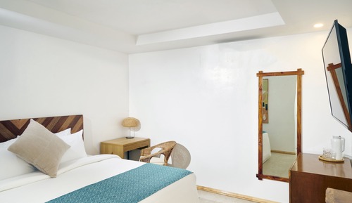 Standard Room, 1 King Bed