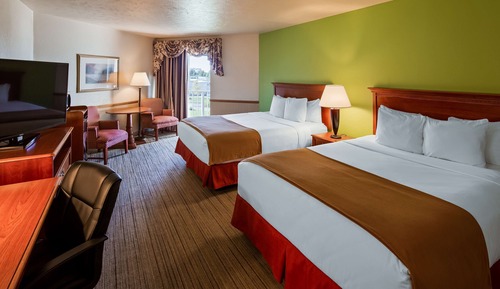 Standard Room, 2 Queen Beds, Non Smoking, Balcony