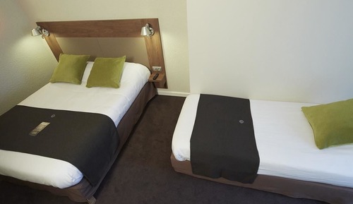 Room, Multiple Beds