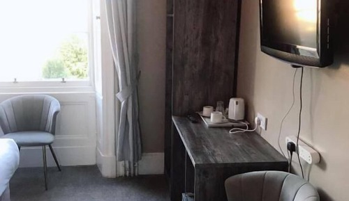 Double Room, Ensuite (Room 4)