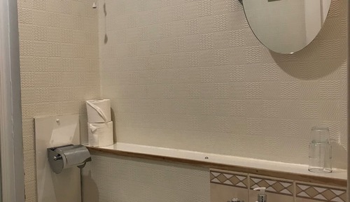 Double Room, Ensuite (Room 9)