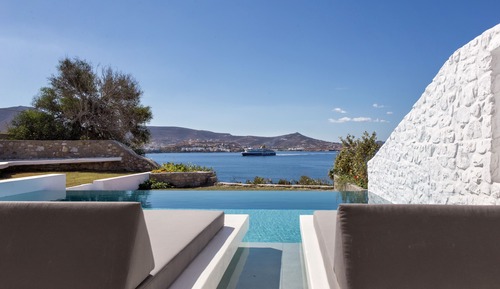 Grand Suite Private Pool Outdoor Lounge