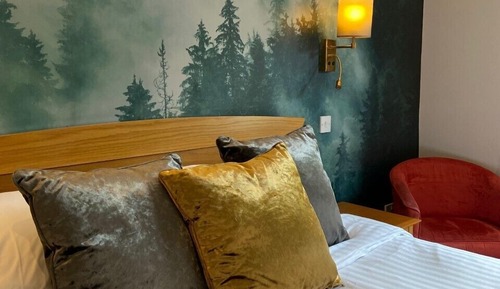 Double Room (Hotel)