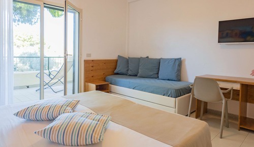 Comfort Quadruple Room, Park View