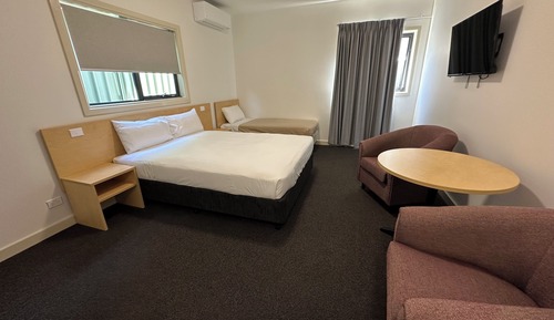 Deluxe Suite
