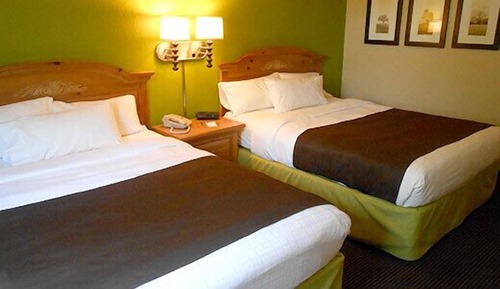 Room, 2 Queen Beds, Non Smoking