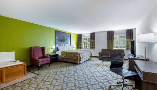 Studio Suite, 1 King Bed, Non Smoking