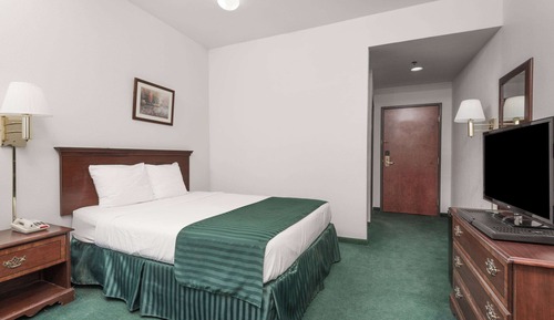 Room, 2 Queen Beds, Accessible, Non Smoking (Mobility)