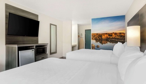 Standard Room, 2 Queen Beds, Non Smoking