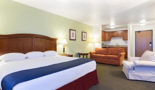 Suite, 1 King Bed, Non Smoking