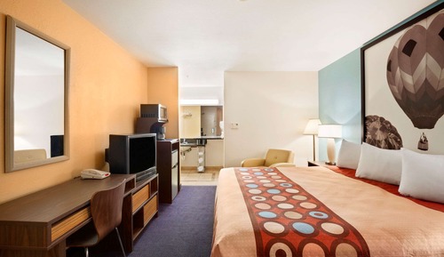 Room, 1 King Bed, Non Smoking, Ground Floor