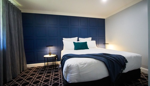 Executive King Suite with Kitchenette