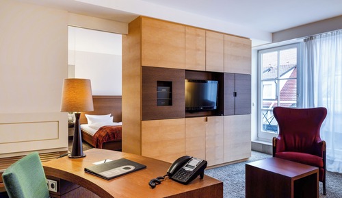Suite, Balcony