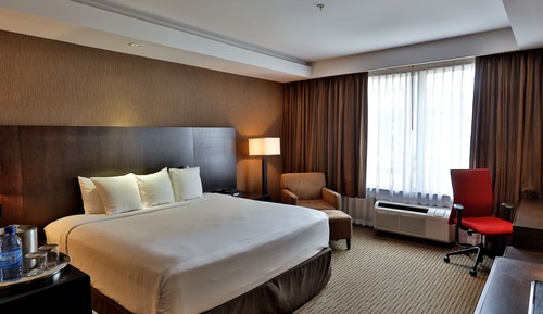 Premium Room, 1 King Bed, Accessible