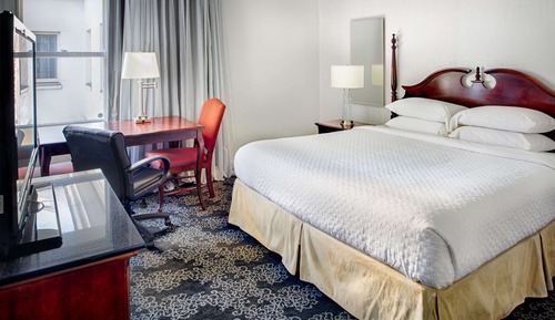 Suite, 1 King Bed, Non Smoking, Allergy Friendly