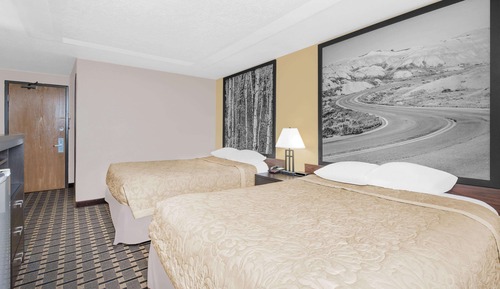 Room, 2 Queen Beds, Non Smoking