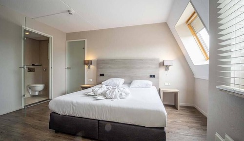 Suite, Balcony (Spacious with Dune view)