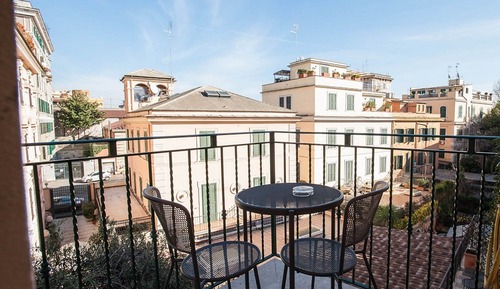 Classic Room, Balcony