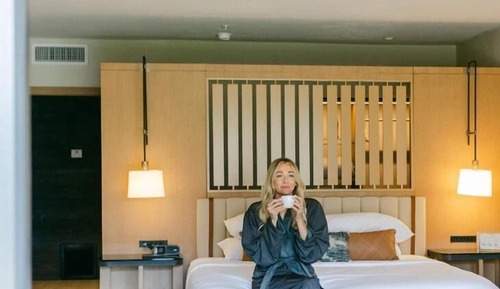 Room, 1 King Bed (Cliffs)