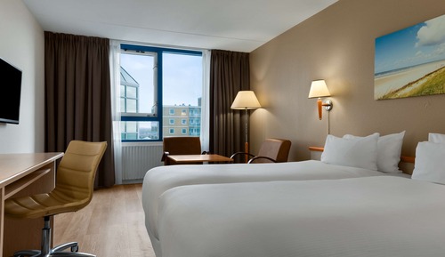 Superior Room (Extra Bed 2 adults + 1 child)