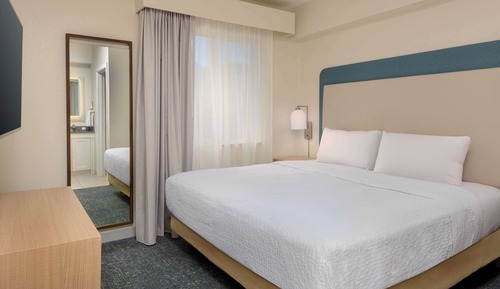 Suite, 1 King Bed, Non Smoking