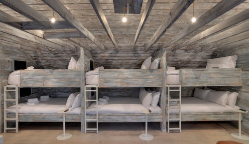 Private Dorm - The Ultimate Party Room